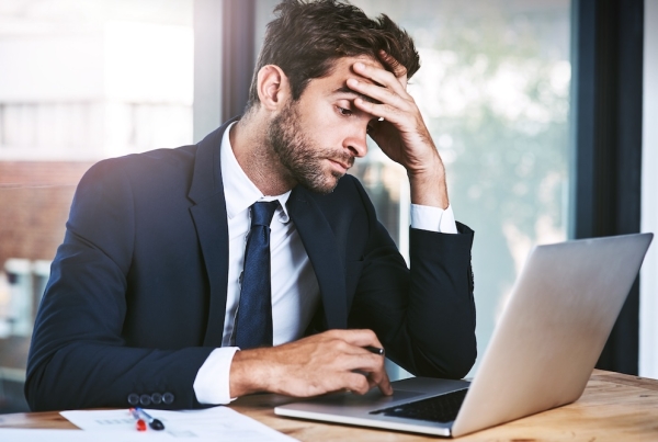 أكثر 7 أخطاء تقع فيها الشركات عند اختيار برنامج مبيعات - فكرة للبرمجيات